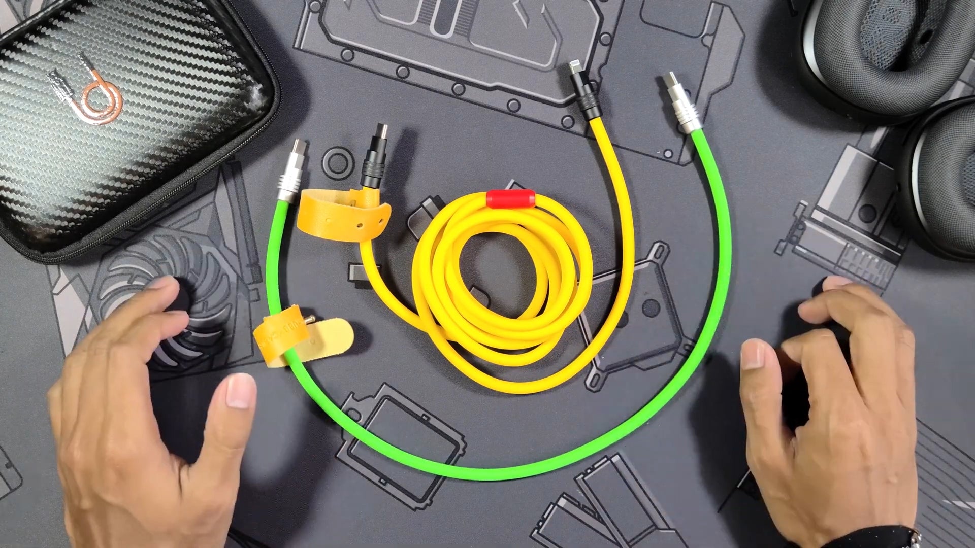 動画を読み込む: ✨No matter what you&#39;re looking for, there are perfect cables in designs to match your style and needs.